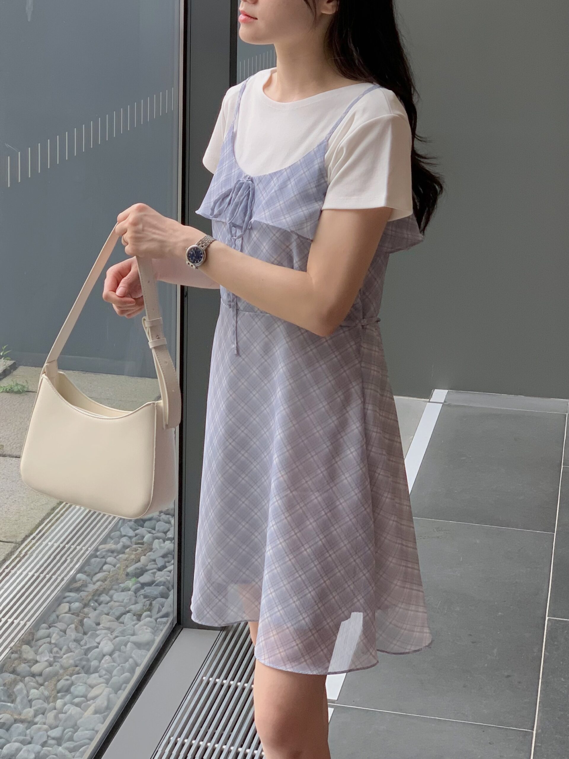 卡哇伊格紋吊帶洋裝